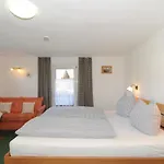Gaestehaus Stefanie 3*