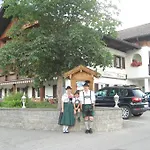 Gaestehaus Stefanie Affittacamere 3*