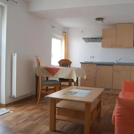Pensionat Gaestehaus Stefanie 3*